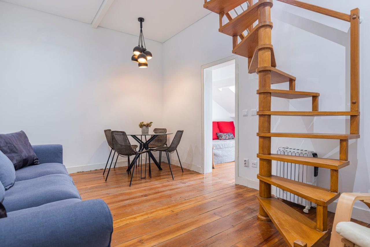 Alfama 2Bdr Duplex Apartment W/ Balcony By Lovelystay Lisboa Dış mekan fotoğraf