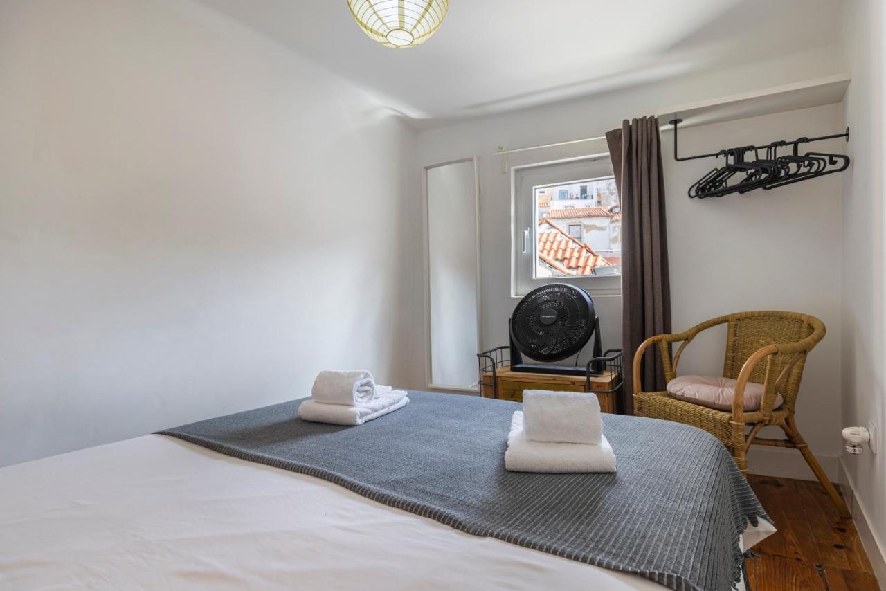 Alfama 2Bdr Duplex Apartment W/ Balcony By Lovelystay Lisboa Dış mekan fotoğraf