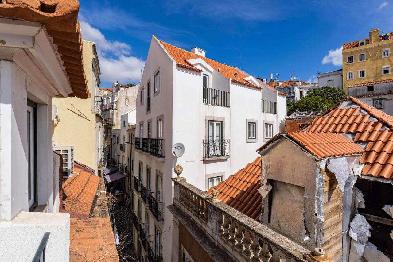 Alfama 2Bdr Duplex Apartment W/ Balcony By Lovelystay Lisboa Dış mekan fotoğraf