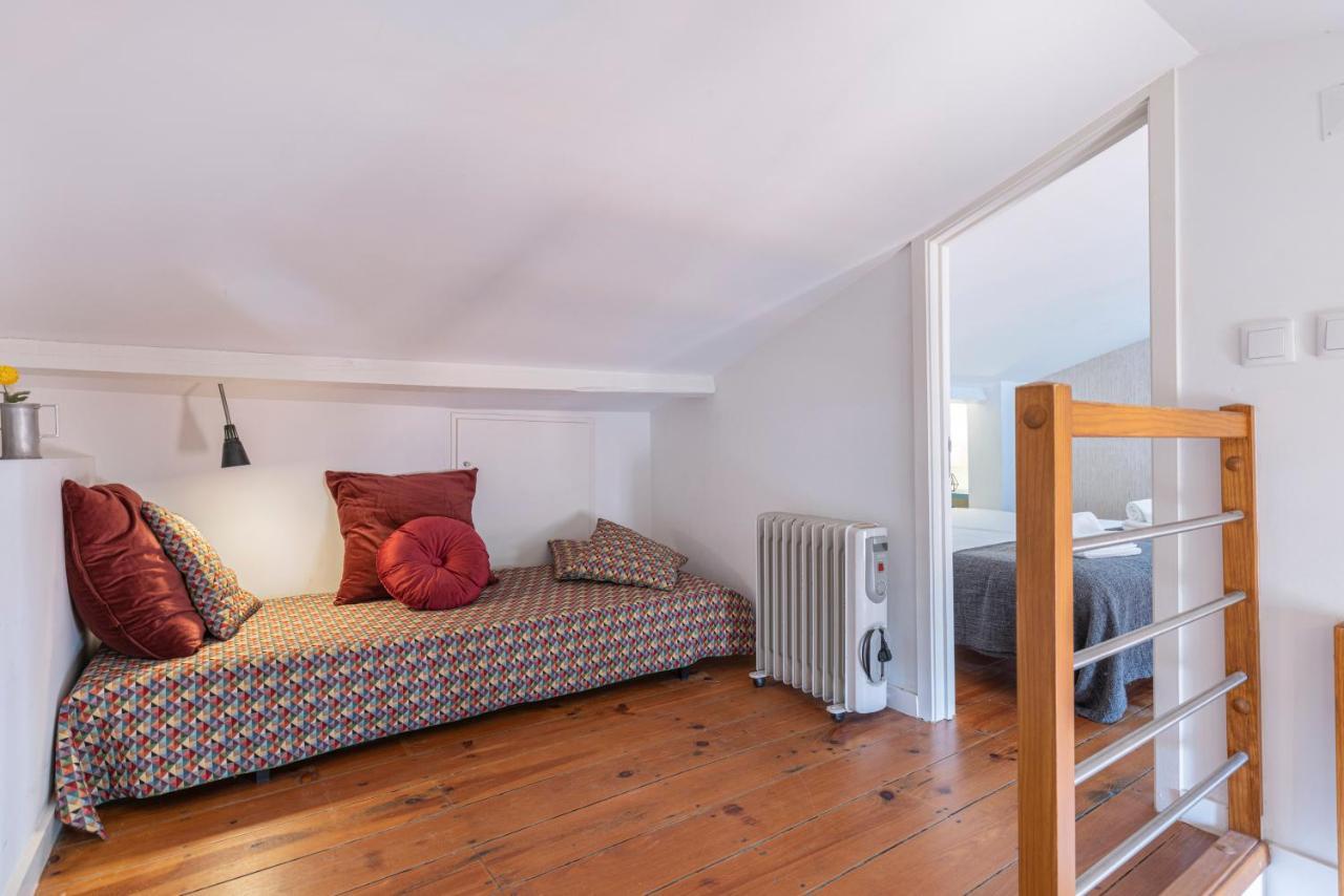 Alfama 2Bdr Duplex Apartment W/ Balcony By Lovelystay Lisboa Dış mekan fotoğraf