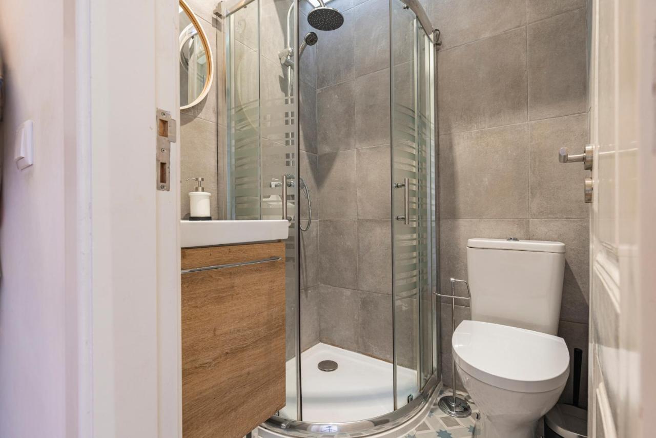 Alfama 2Bdr Duplex Apartment W/ Balcony By Lovelystay Lisboa Dış mekan fotoğraf